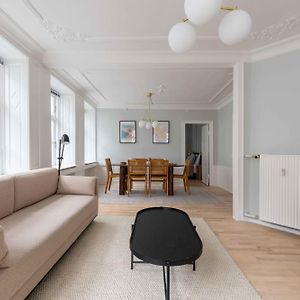 Spacious Tivoli Gardens Apartment W 3 Bedrooms